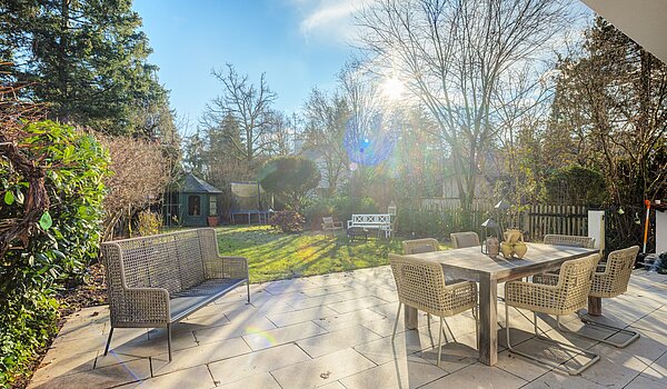 排角屋 与 6 房间 | München-Trudering | 70191 | ...Süd-West Terrasse