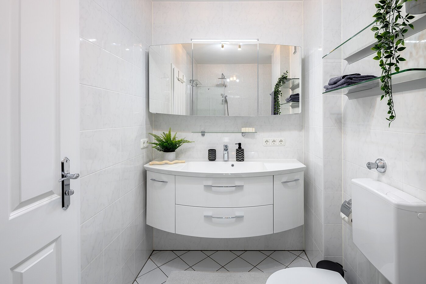 多层公寓 与 3 房间 | München-Obergiesing | 70028 | ...neuem Waschtisch, Badewanne...