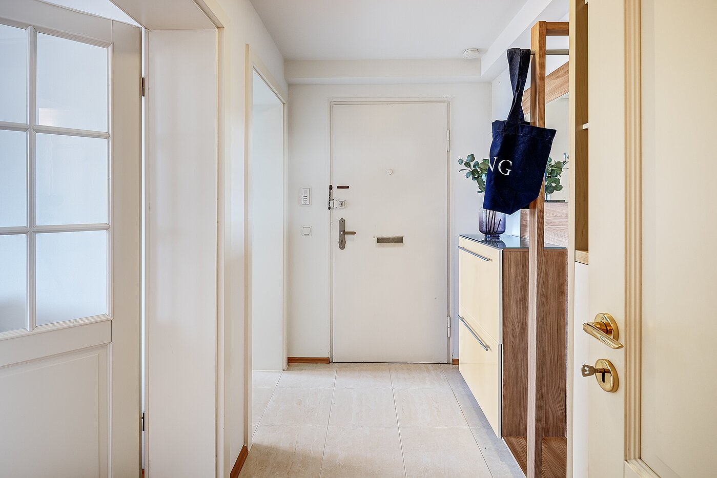 阁楼公寓 与 2 房间 | München-Au | 2209ML3 | Flur Blickrichtung Eingangstür
