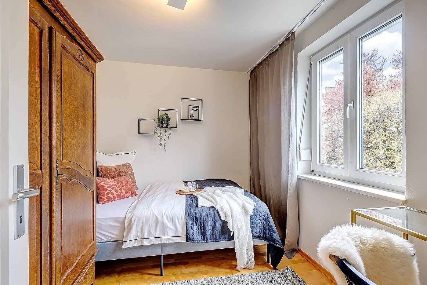 多层公寓 与 1.5 房间 | München-Schwabing | 70014 | Schlafzimmer mit...
