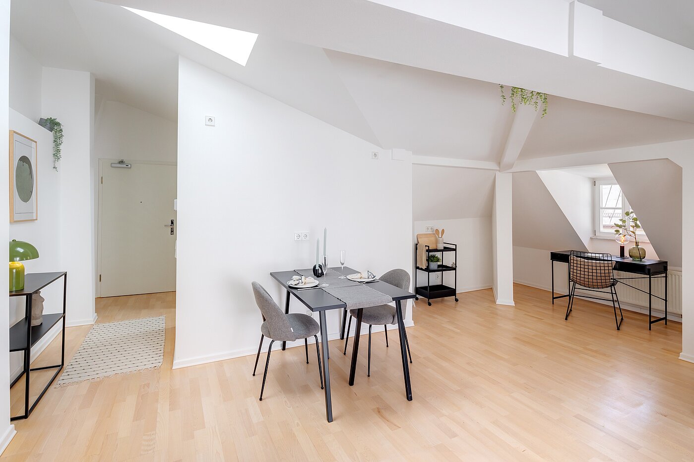 阁楼公寓 与 1 房间 | München-Sendling | 700402 | Blick zur Küchen-Nische