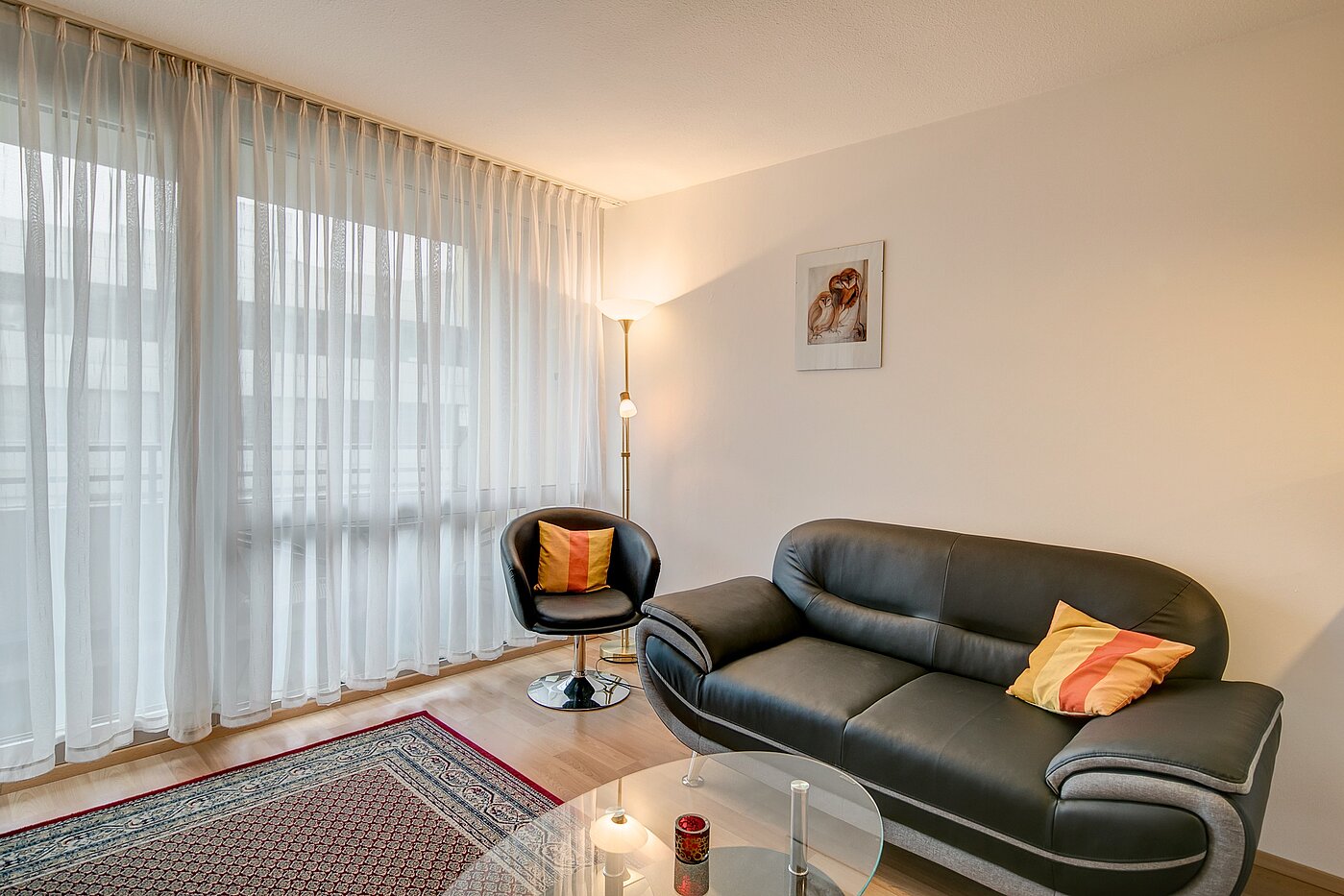 多层公寓 与 1 房间 | München-Berg am Laim | 2207ML6 | ...mit gemütlicher Couch...