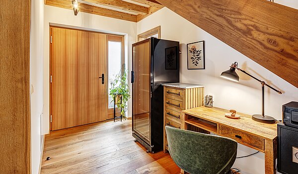 多层公寓 与 6 房间 | 70095 | Eingangsbereich mit Arbeitsplatz