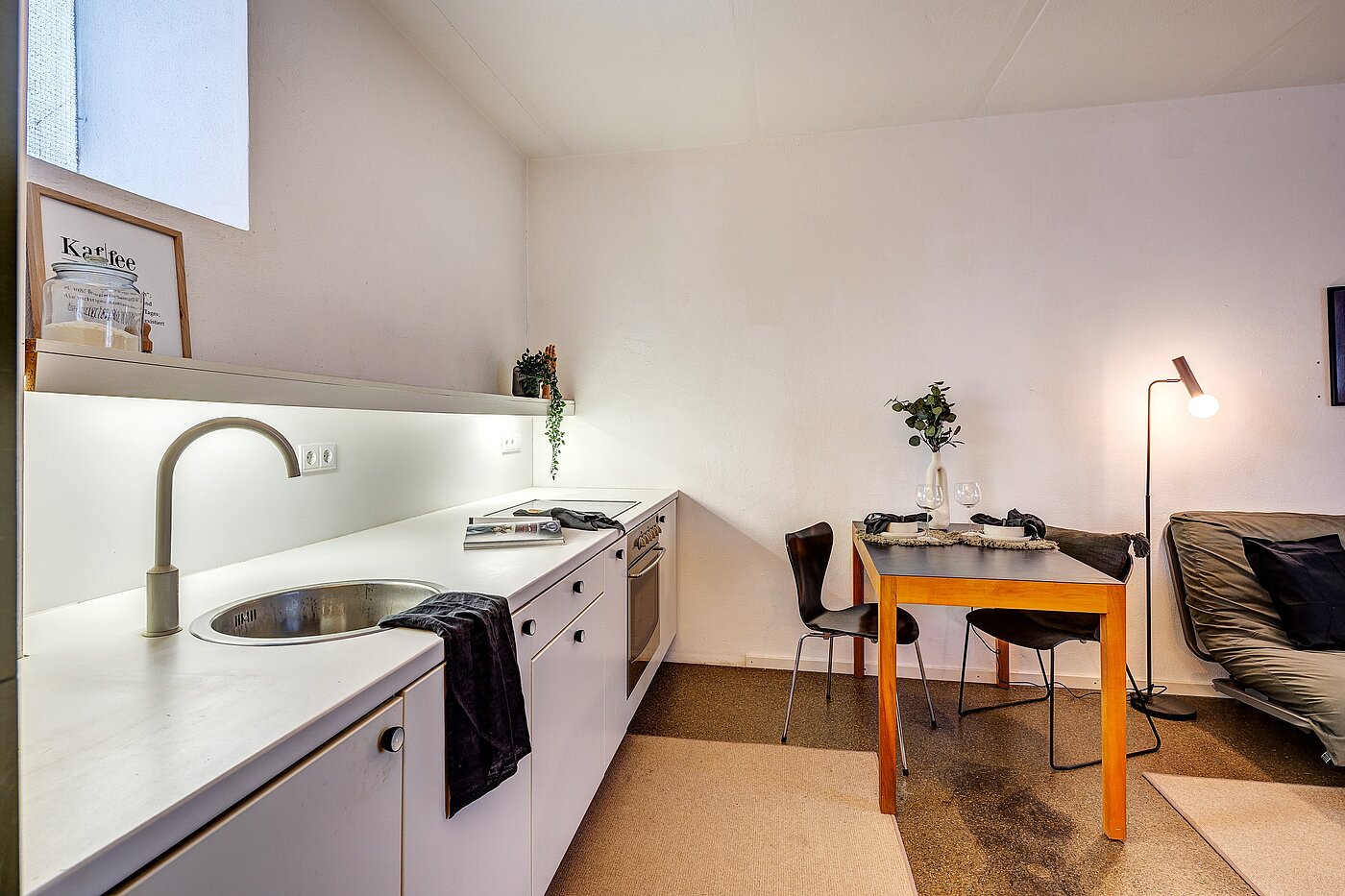 阁楼公寓 与 1 房间 | München-Isarvorstadt | 2211ML7 | ...mit angrenzendem Essplatz