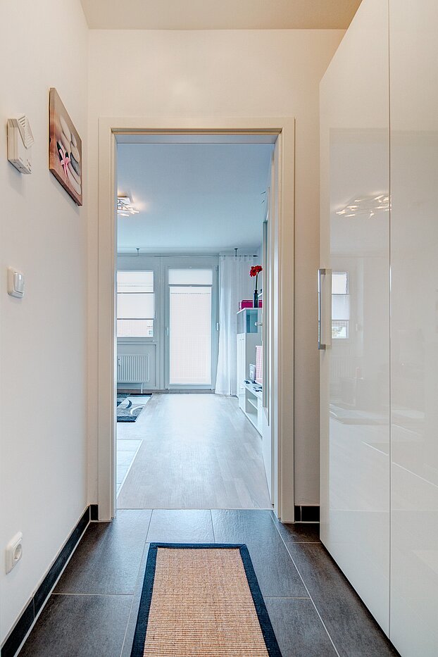 多层公寓 与 1 房间 | München-Berg am Laim | 70064 | Vom Eingang kommend