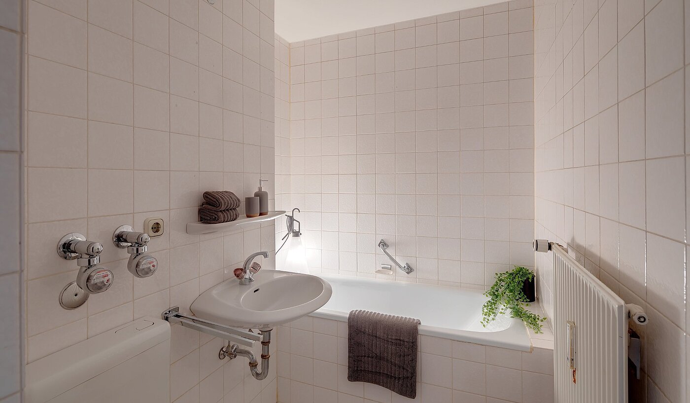 多层公寓 与 2 房间 | München-Oberföhring | 2002ML7 | ...Bad mit Badewanne