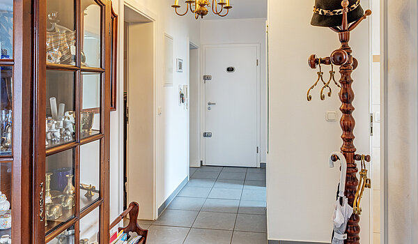 多层公寓 与 3.5 房间 | Bad Aibling | 70442 | Diele Blickrichtung Eingang