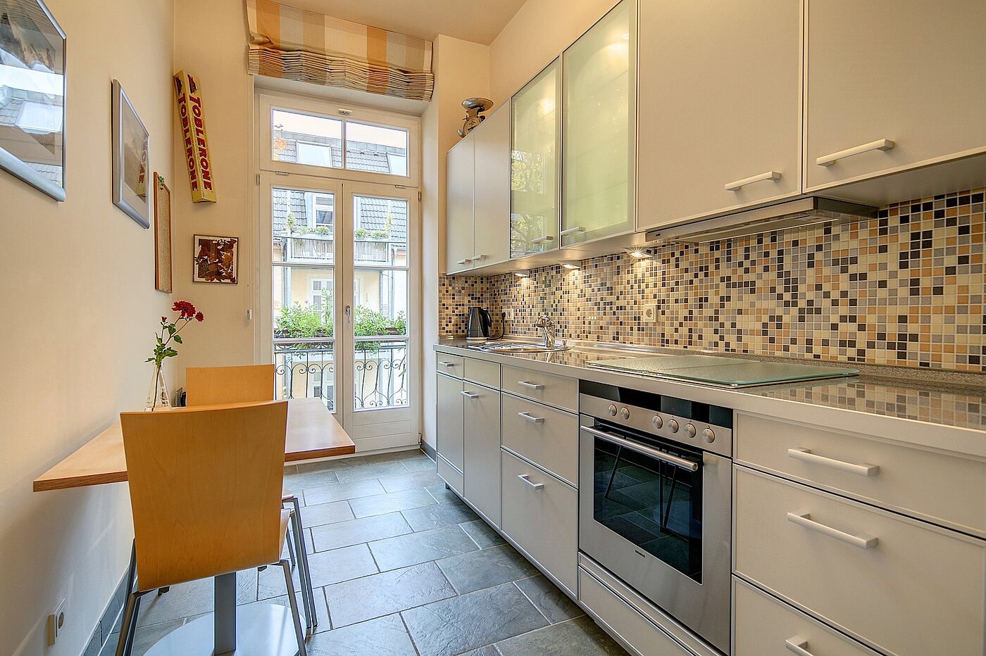 多层公寓 与 3 房间 | München-Ludwigsvorstadt | 1905ML1 | ...Einbauten und Essplatz