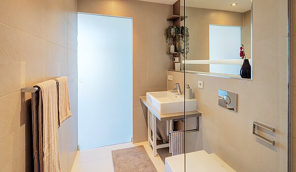公寓 与 1.5 房间 | München-Bogenhausen | 70378 | ...Duschbad