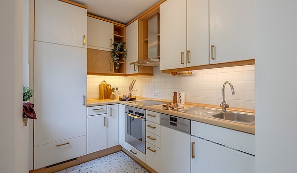 一楼公寓 与 2 房间 | München-Laim | 70464 | ...und offenen Küche