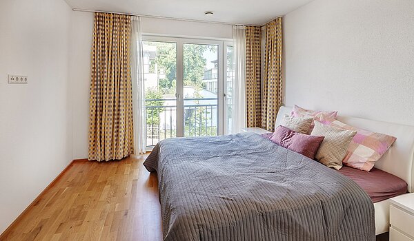 联排别墅 与 6 房间 | München-Pasing | 2007ML5 | Elternschlafzimmer...