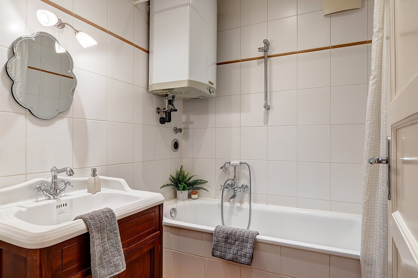 多层公寓 与 2.5 房间 | München-Au | 2001ML9 | Bad mit Badewanne...