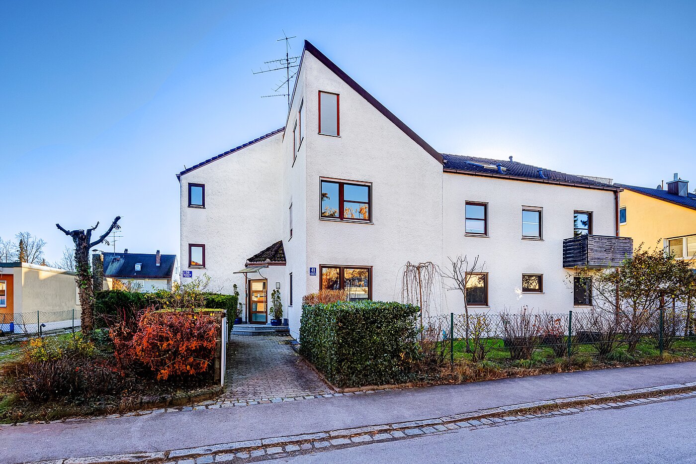 多层公寓 与 2 房间 | München-Untermenzing | 70177 | Hausansicht