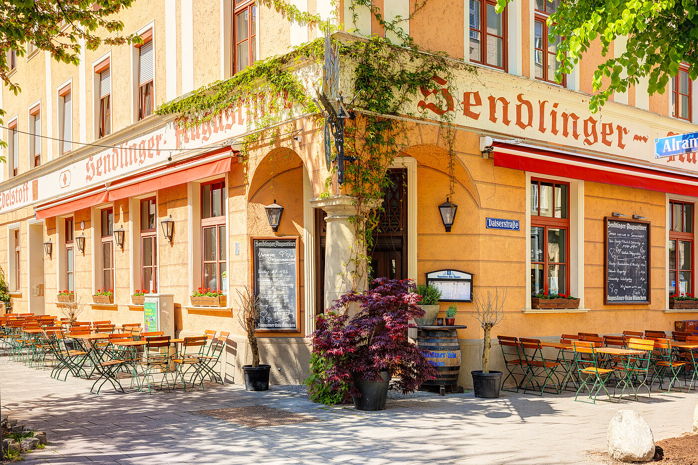 多层公寓 与 2 房间 | München-Sendling | 70414 | Gebäude