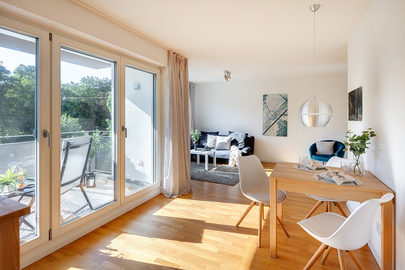 多层公寓 与 2 房间 | München-Schwabing | 70278 | Wohn- Essbereich