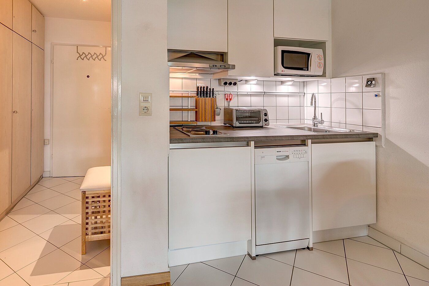 高架层 与 1 房间 | München-Neuhausen | 1911ML10 | Apartmentküche