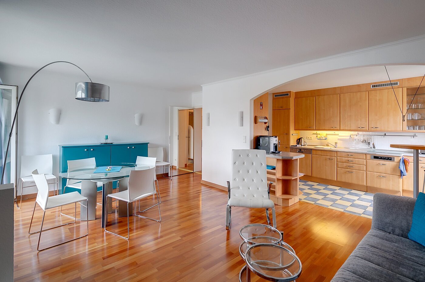 多层公寓 与 2 房间 | München-Schwabing | 2102ML3 | Blick in die offene Küche
