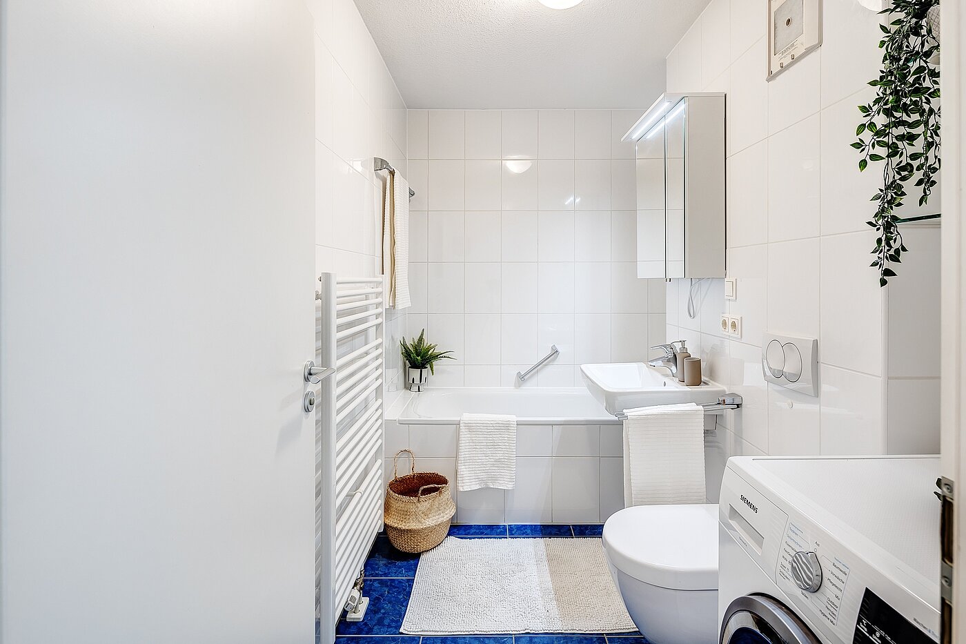多层公寓 与 3 房间 | München-Laim | 2206ML2 | mit einer Badewanne ausgestattet