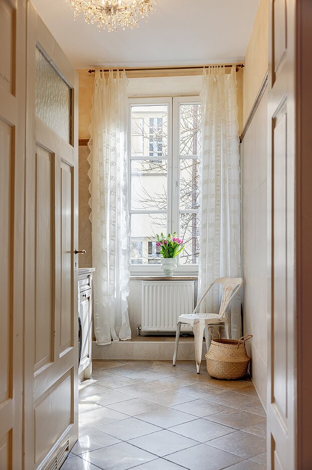 多层公寓 与 5 房间 | München-Altstadt | 700121 | ...und charmante Sprossenfenster...