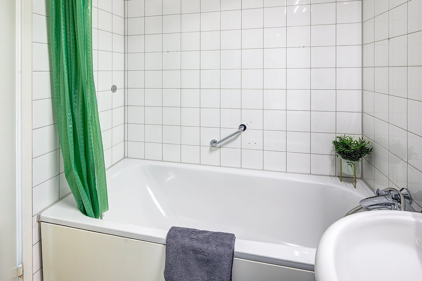 多层公寓 与 2 房间 | München-Sendling-Westpark | 2010ML9 | ...mit Duschwanne
