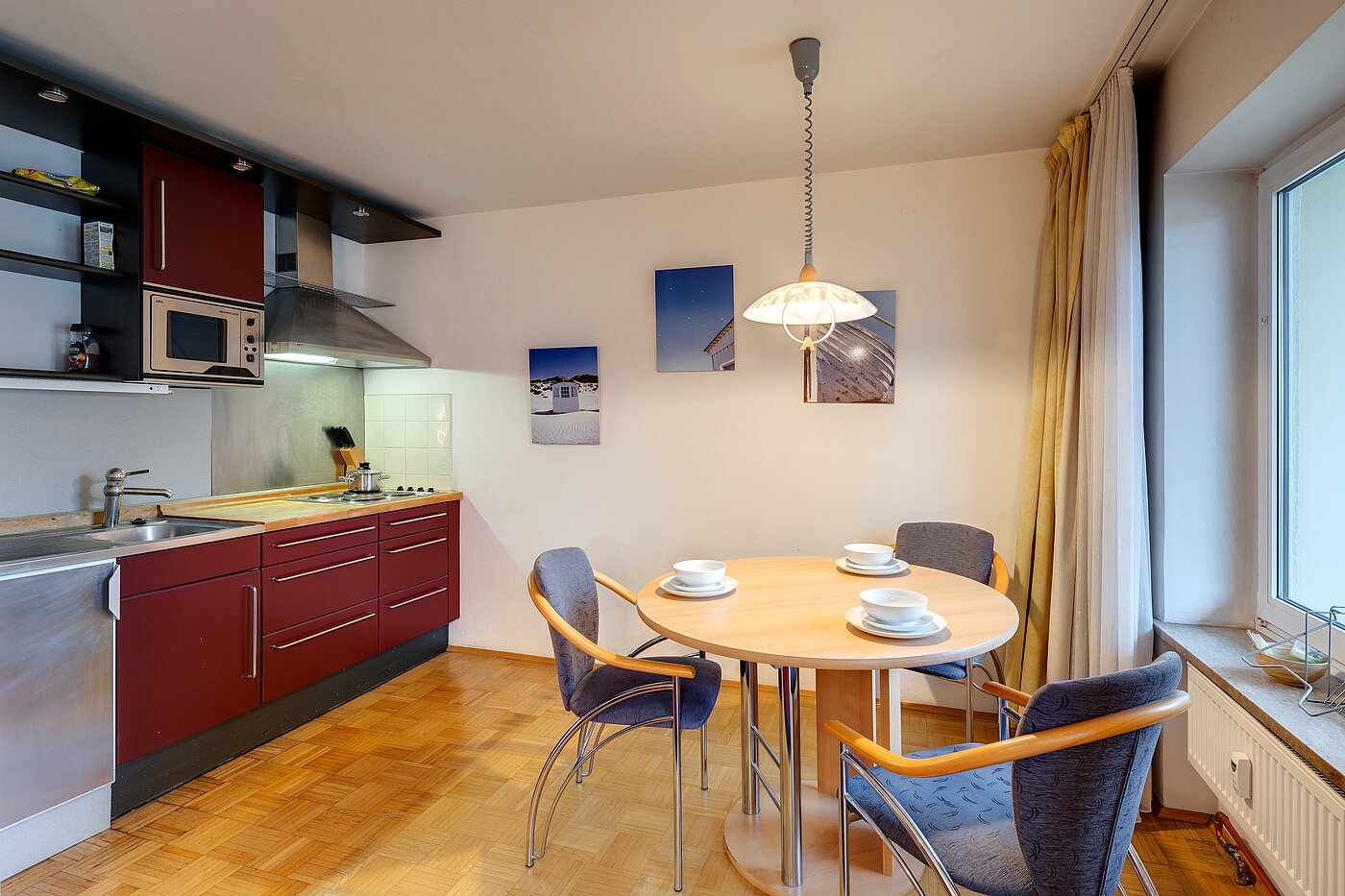 多层公寓 与 1 房间 | Ottobrunn | 2301ML1 | Küchenzeile mit schönem Essplatz...