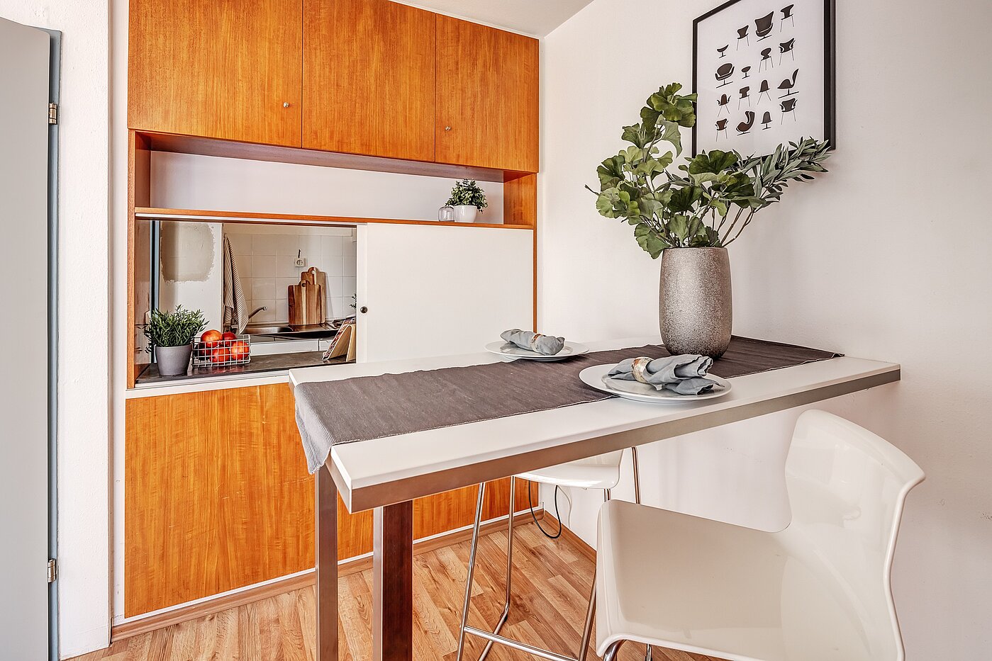 多层公寓 与 1 房间 | München-Maxvorstadt | 2110ML8 | Essplatz mit Apartmentküche...