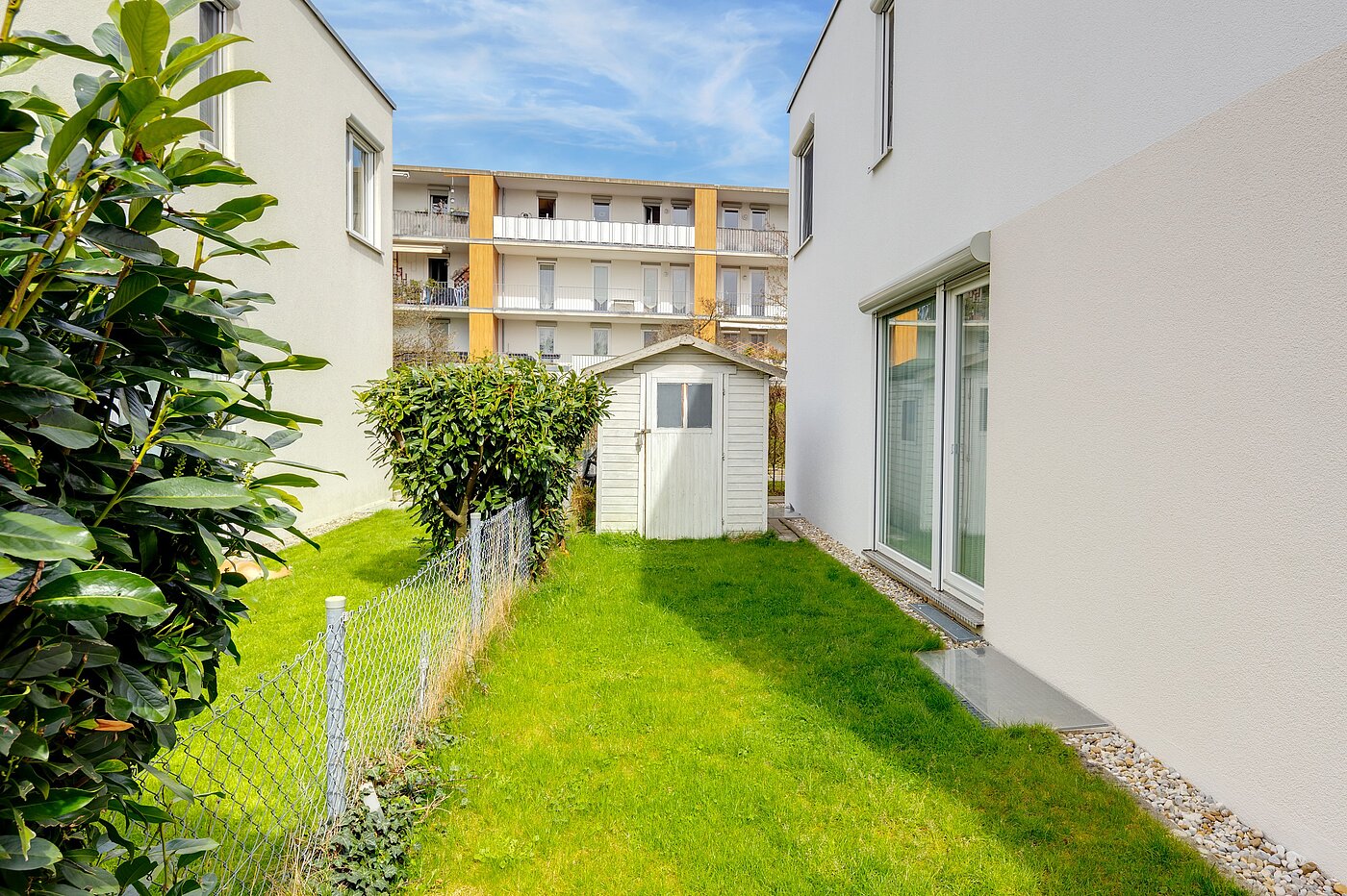 联排别墅 与 5 房间 | Unterföhring | 70119 | Praktisches Gartenhaus