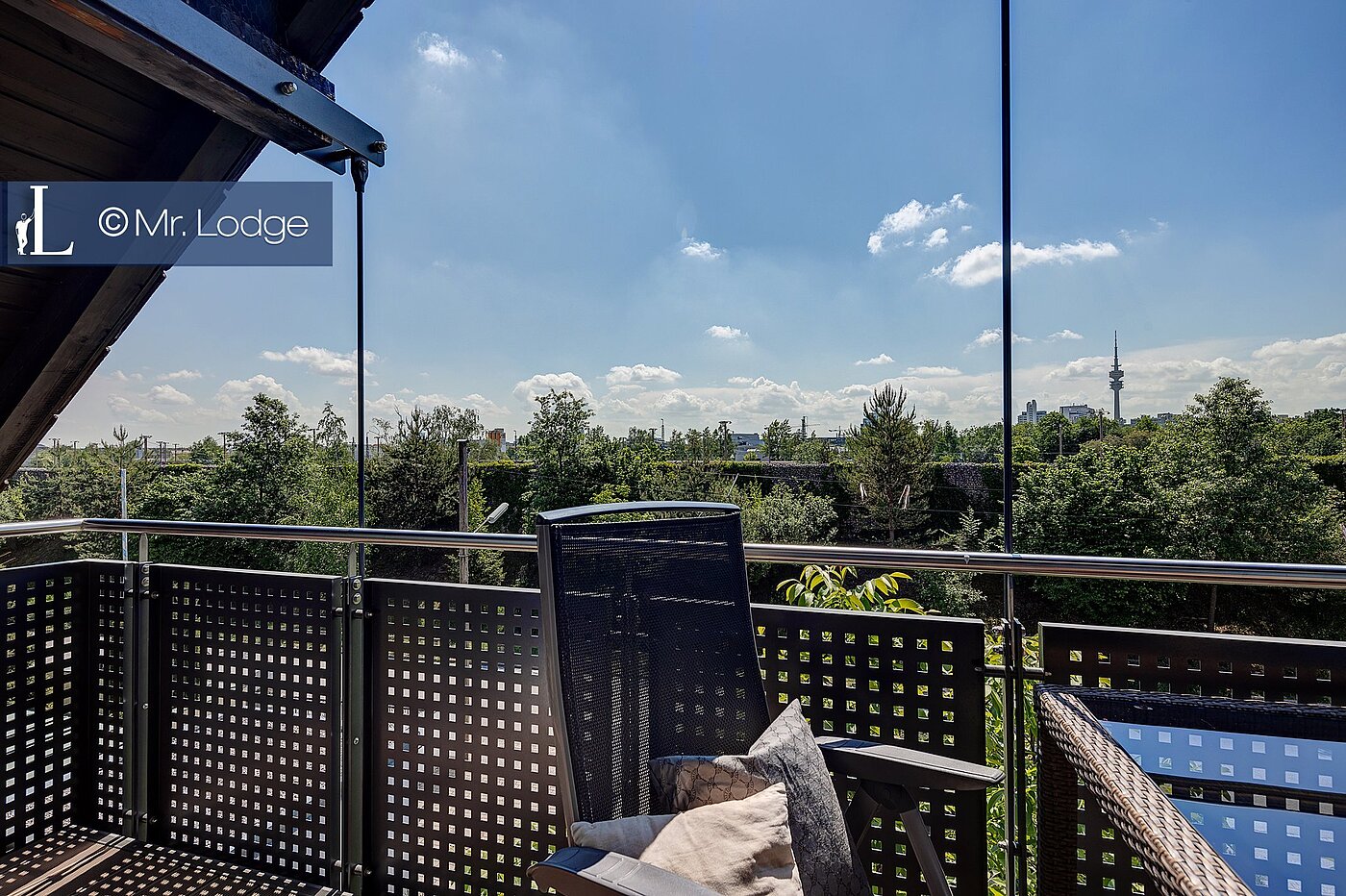 阁楼公寓 与 3 房间 | München-Hasenbergl | 1803D9 | Fernblick