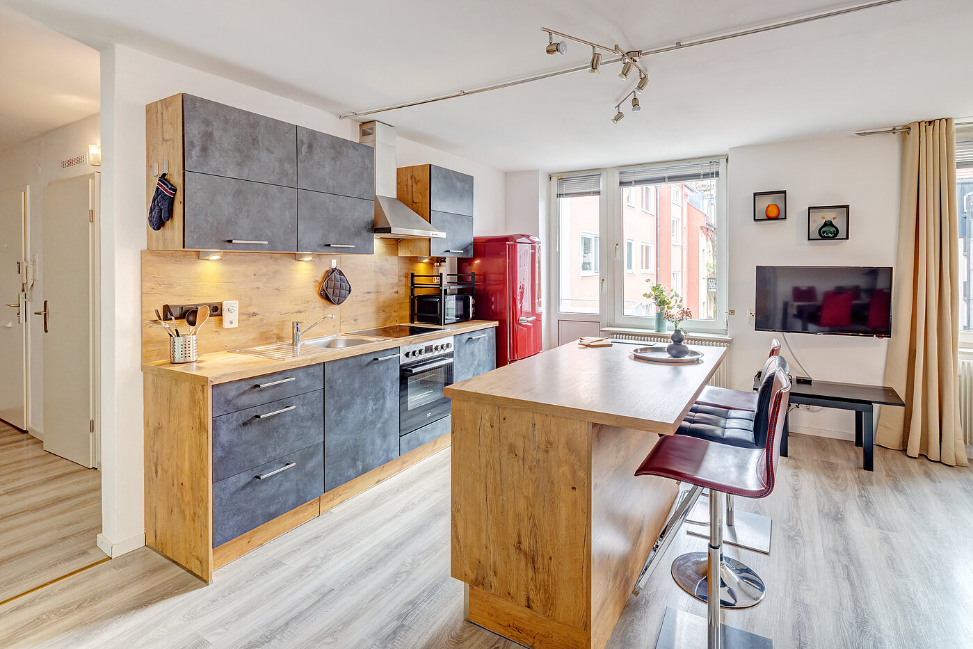 多层公寓 与 3 房间 | München-Schwabing | 70292 | Geschmackvolle Einbauküche