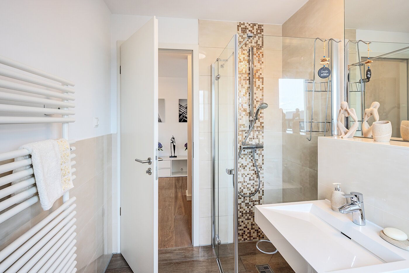 顶层公寓 与 3 房间 | München-Riem | 70468 | ...Duschbad