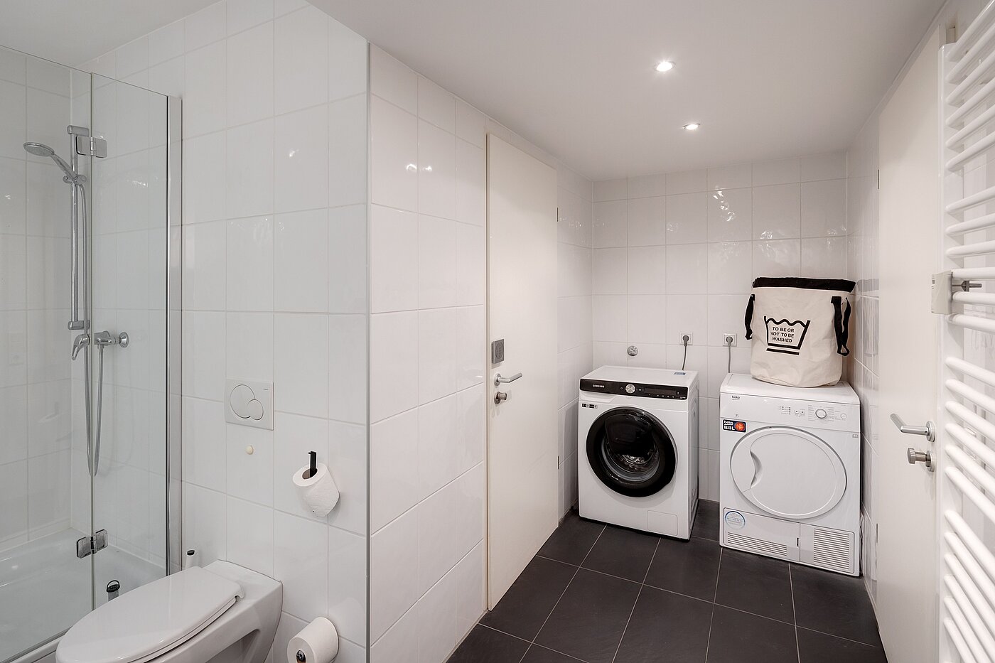 联排别墅 与 5 房间 | Unterföhring | 70119 | ...mit Waschmaschinenstellplatz