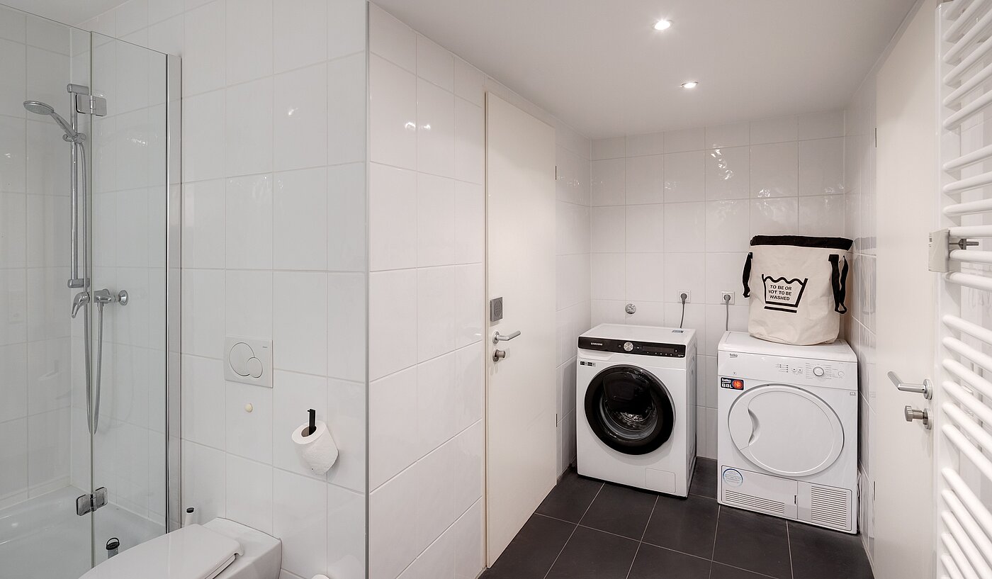 联排别墅 与 5 房间 | Unterföhring | 70119 | ...mit Waschmaschinenstellplatz