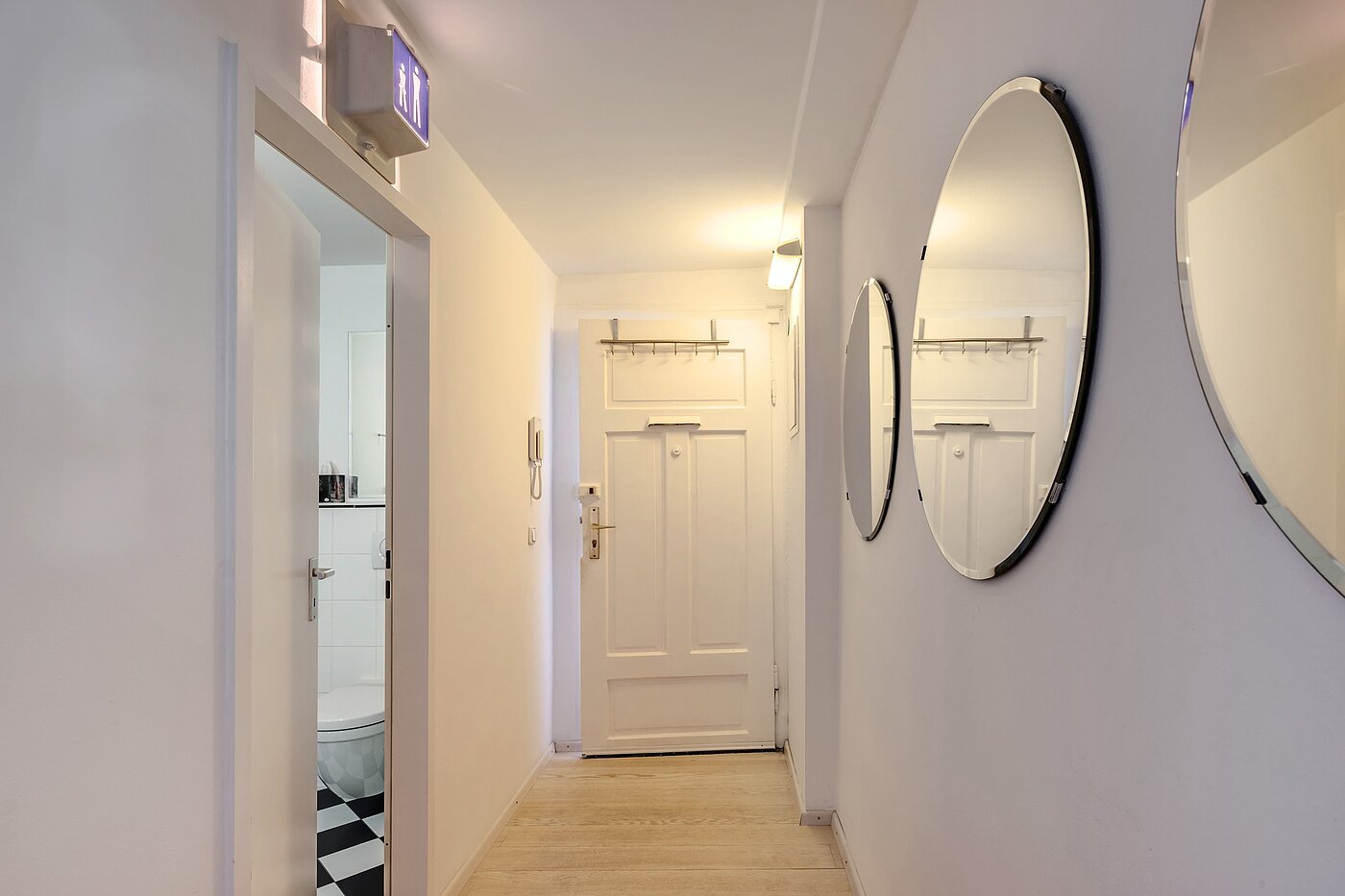 多层公寓 与 2 房间 | München-Isarvorstadt | 70089 | Geräumiger Eingangsbereich