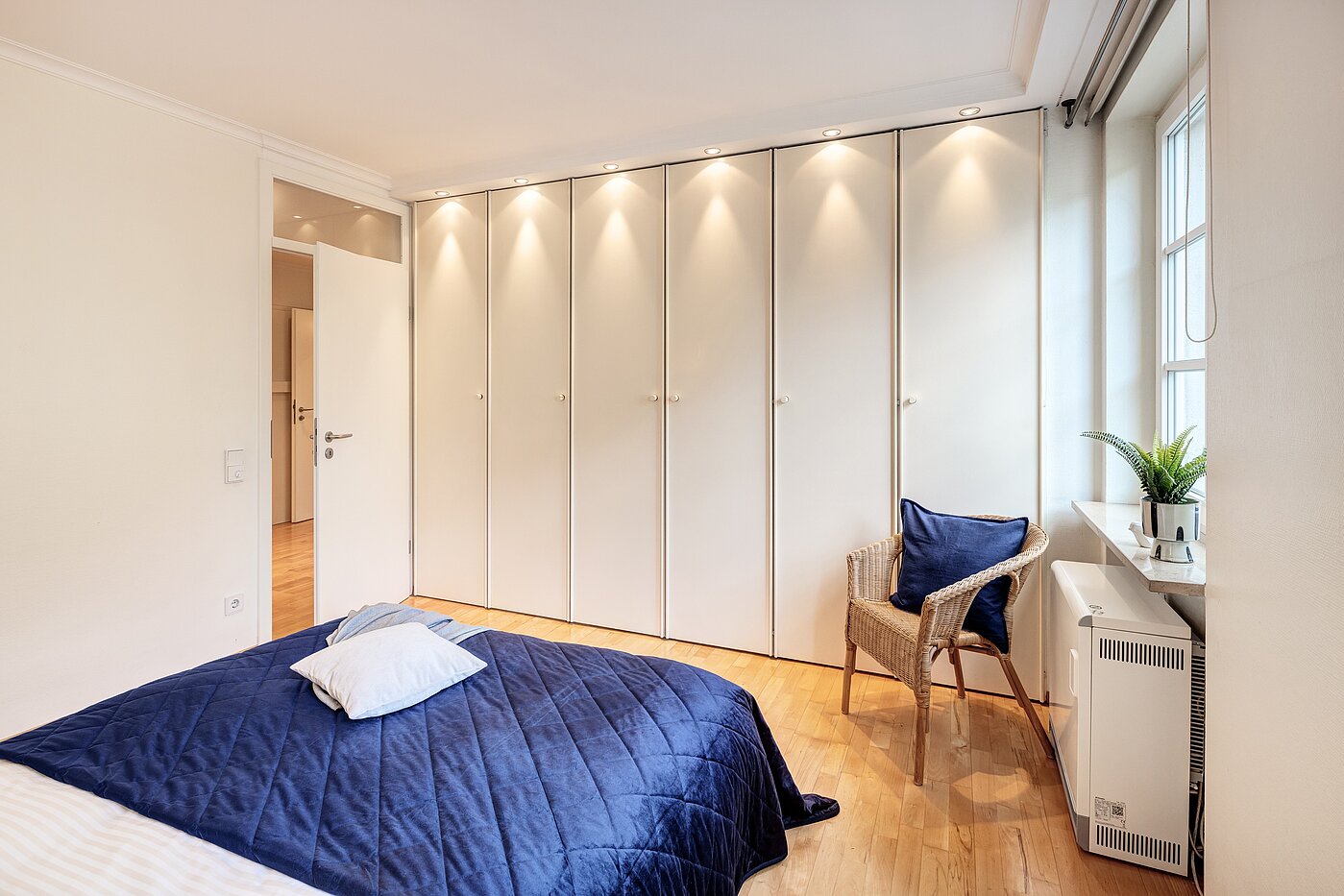 多层公寓 与 3 房间 | München-Maxvorstadt | 70133 | ...Einbauschränken