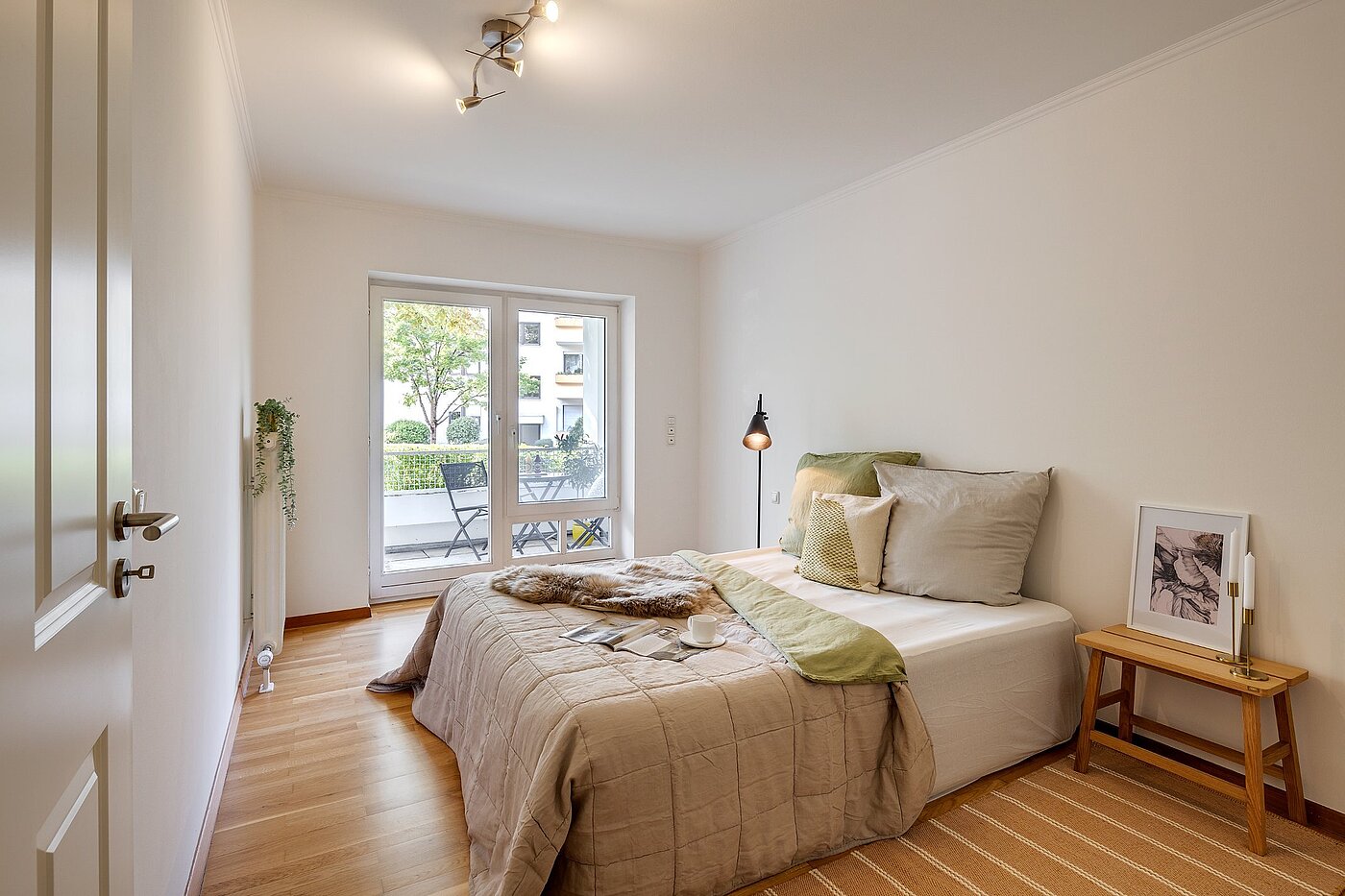 多层公寓 与 2 房间 | München-Pasing | 2108ML1 | Großes Schlafzimmer...