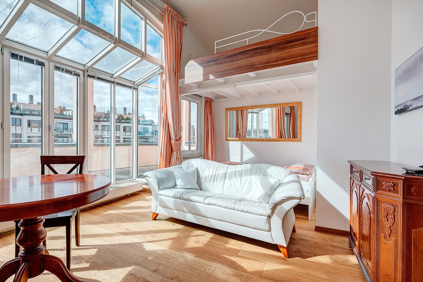 多层公寓 与 1 房间 | München-Perlach | 2204ML8 | Lichtdurchflutetes Apartment...