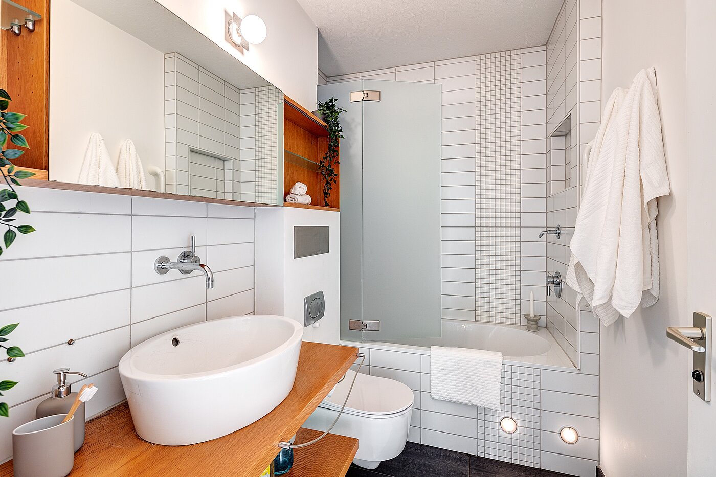 多层公寓 与 3 房间 | Unterschleißheim | 70003 | ...mit Badewanne
