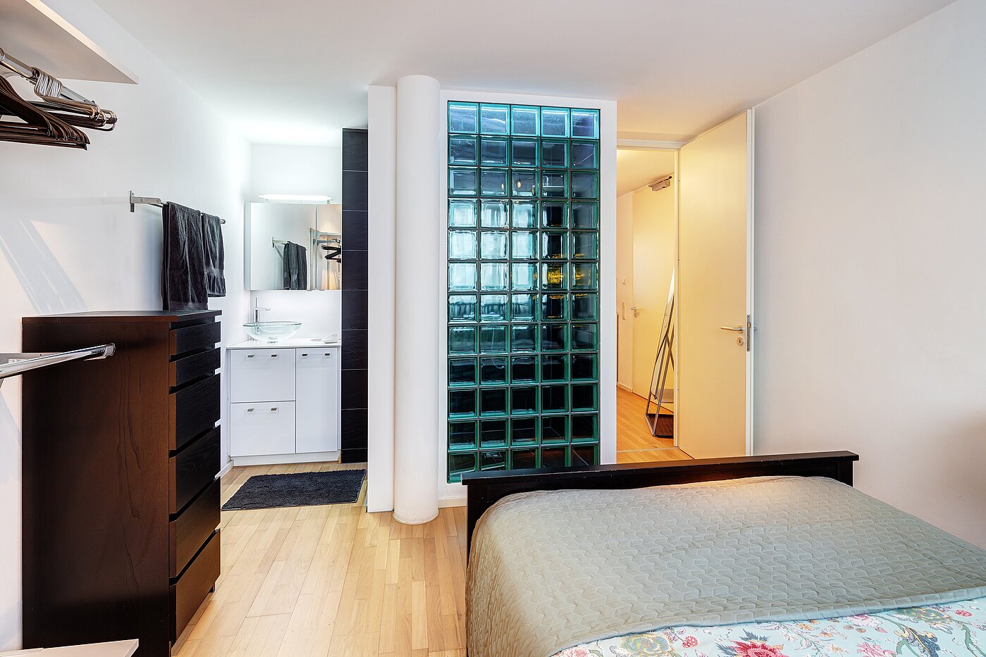 多层公寓 与 2 房间 | München-Au | 70108 | Schlafzimmer mit Bad