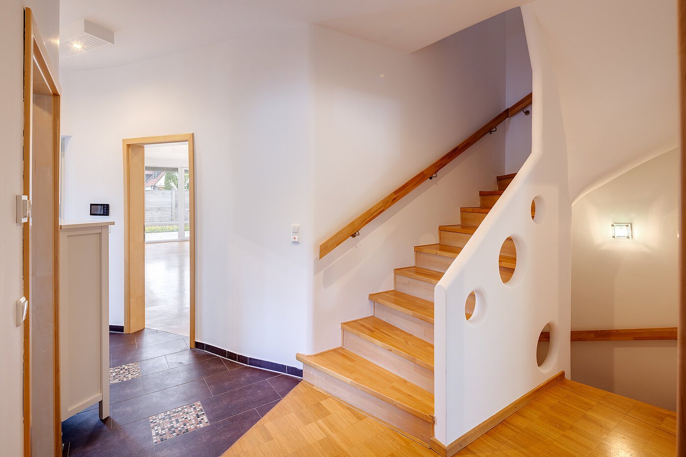 联排别墅 与 6.5 房间 | Unterschleißheim | 70122 | Auf dem Weg...