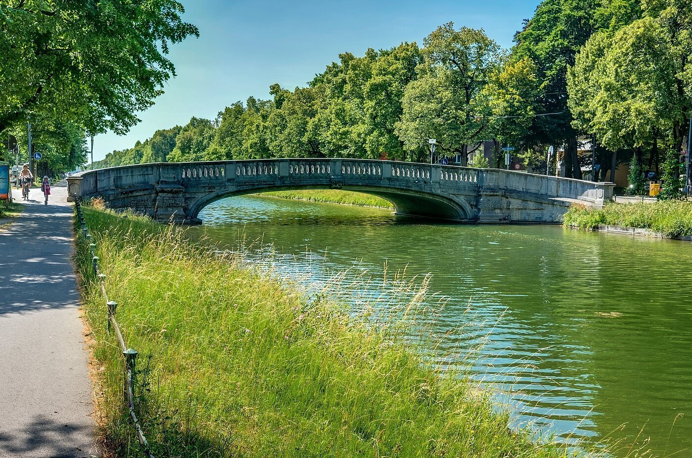 多层公寓 与 1 房间 | München-Neuhausen | 702271 | In der Nähe...