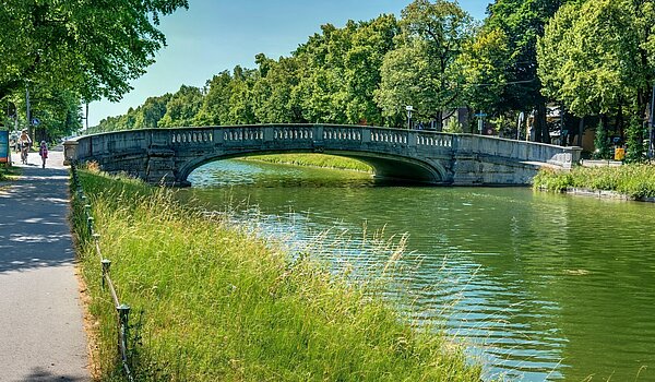 多层公寓 与 1 房间 | München-Neuhausen | 702271 | In der Nähe...