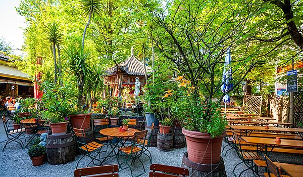 高架层 与 3 房间 | München-Sendling | 2009ML8 | Gemütlicher Biergarten und...