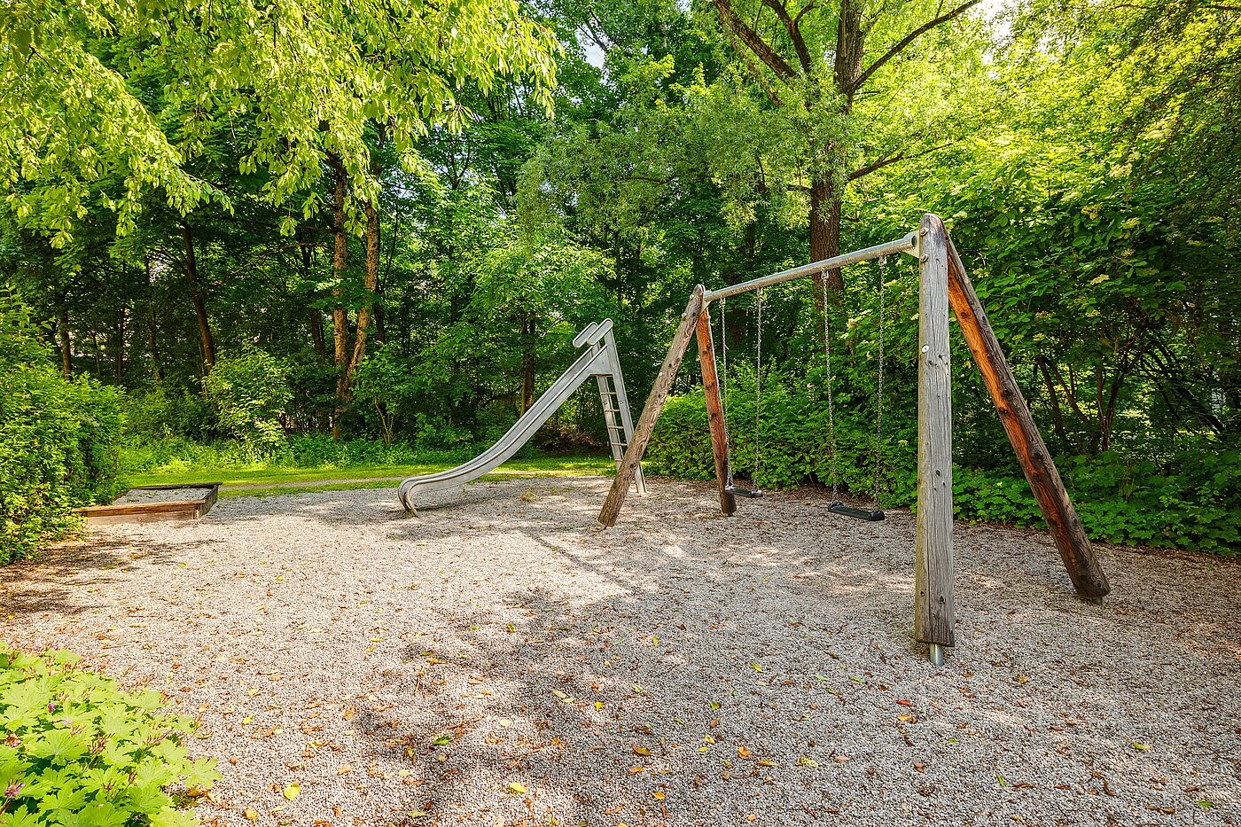 多层公寓 与 1 房间 | München-Schwabing | 2104ML4 | Spielplatz