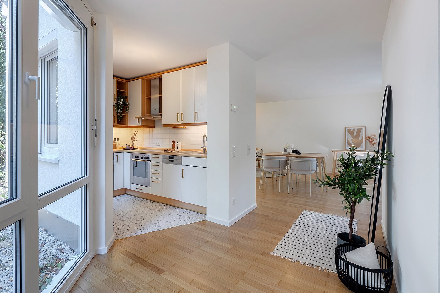 一楼公寓 与 2 房间 | München-Laim | 70464 | ...zum Wohnbereich...