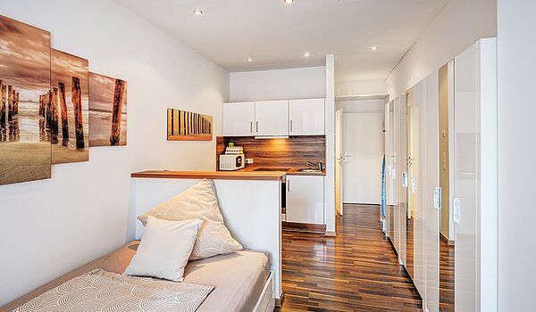 一楼公寓 与 4 房间 | München-Neuhausen | 70471 | ...mit offener...