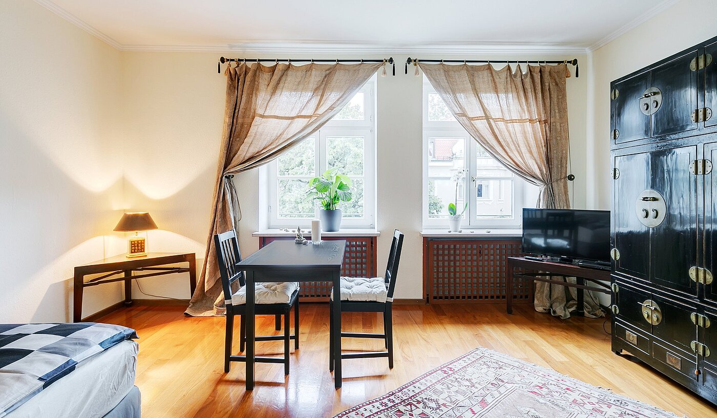 多层公寓 与 1 房间 | München-Ludwigsvorstadt | 2108ML5 | Wohn-/Schlafbereich mit...