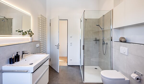 复式公寓 与 4 房间 | München-Obermenzing | 701553 | ...und bodengleicher Dusche