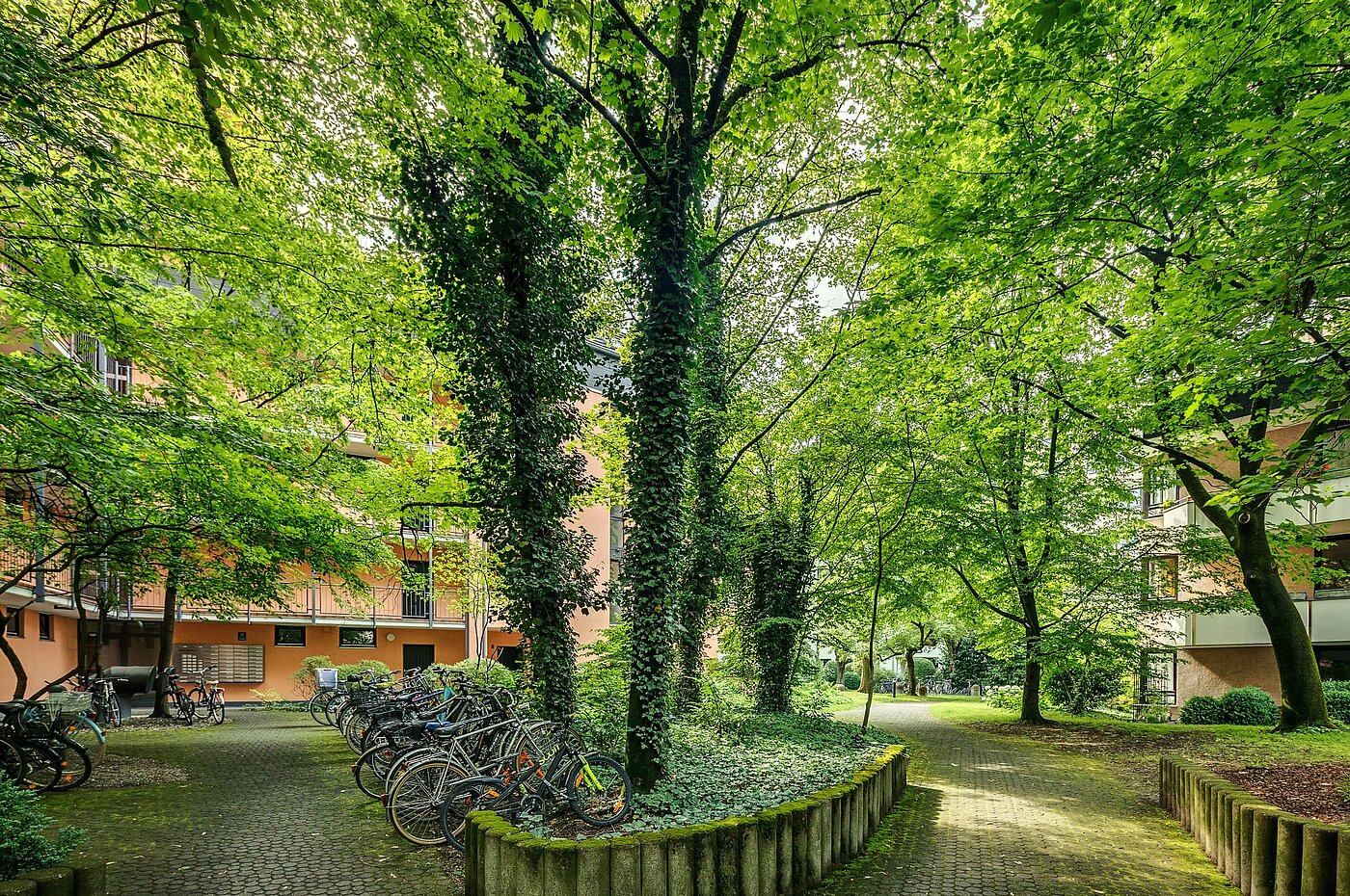 多层公寓 与 1 房间 | München-Haidhausen | 2102ML4 | Zugang zum Haus im Sommer
