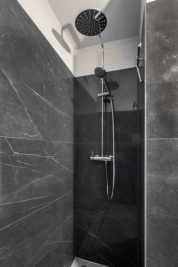高架层 与 2 房间 | München-Lehel | 2012ML1 | ...begehbarer Dusche