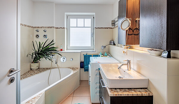 多层公寓 与 3.5 房间 | Bad Aibling | 70442 | Badezimmer...